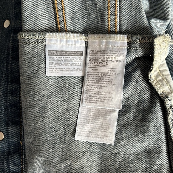 Men’s Levi’s Denim Jacket - Picture 4 of 6